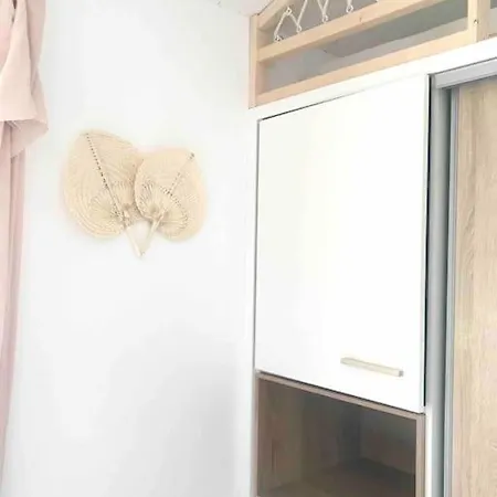 Apartment Appt 2 Chambres Centre Historique 50m De La Mer !